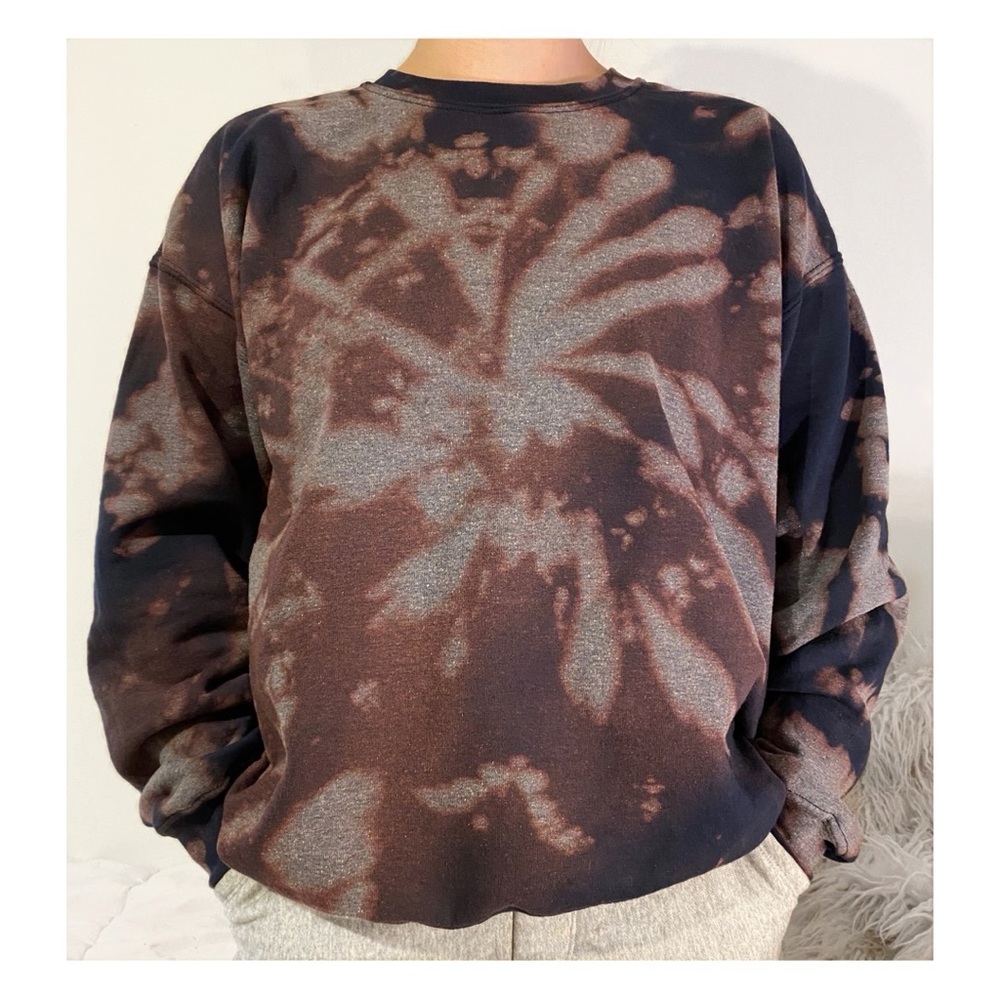 Navy Tie Dye Sweatshirt